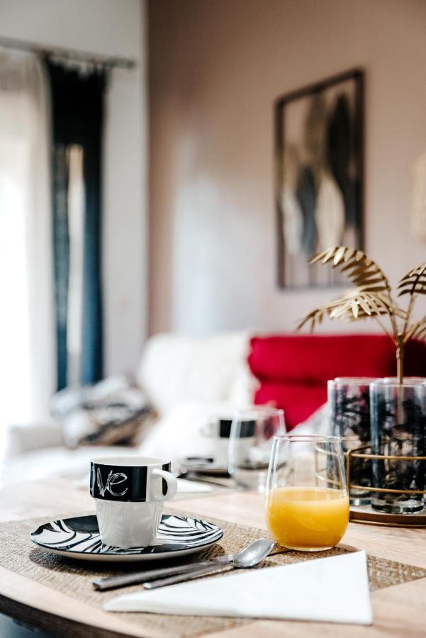 Appartement Moderne Central Avec Piscine, Garage Prive Et Terrasse Sud Uzès Kültér fotó