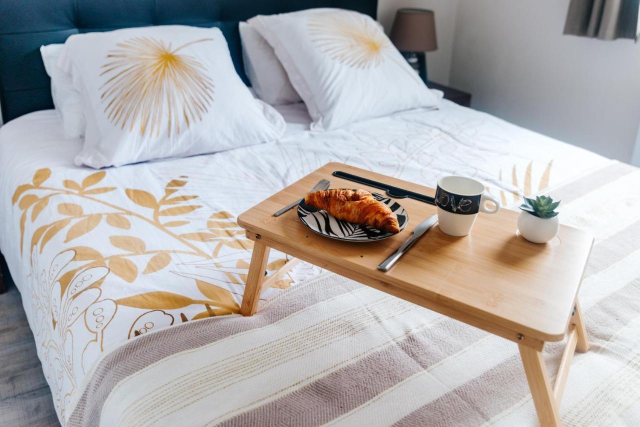 Appartement Moderne Central Avec Piscine, Garage Prive Et Terrasse Sud Uzès Kültér fotó